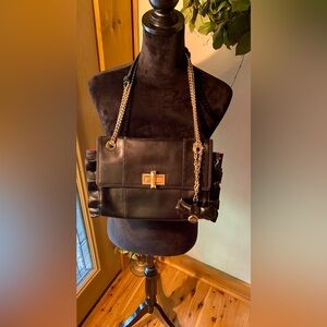 🔥Belle Badgley Mischka Black Leather Ruffle Convertible Shoulder Bag🔥